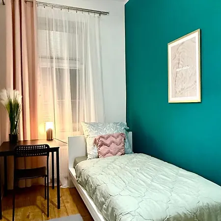 אכסניה Beautiful In Brama Portowa - Center שצ'צ'ין